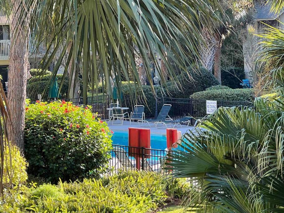 Spacious, Cozy Villa W/Parking In Coligny Villas Хилтон-Хед-Айленд Экстерьер фото